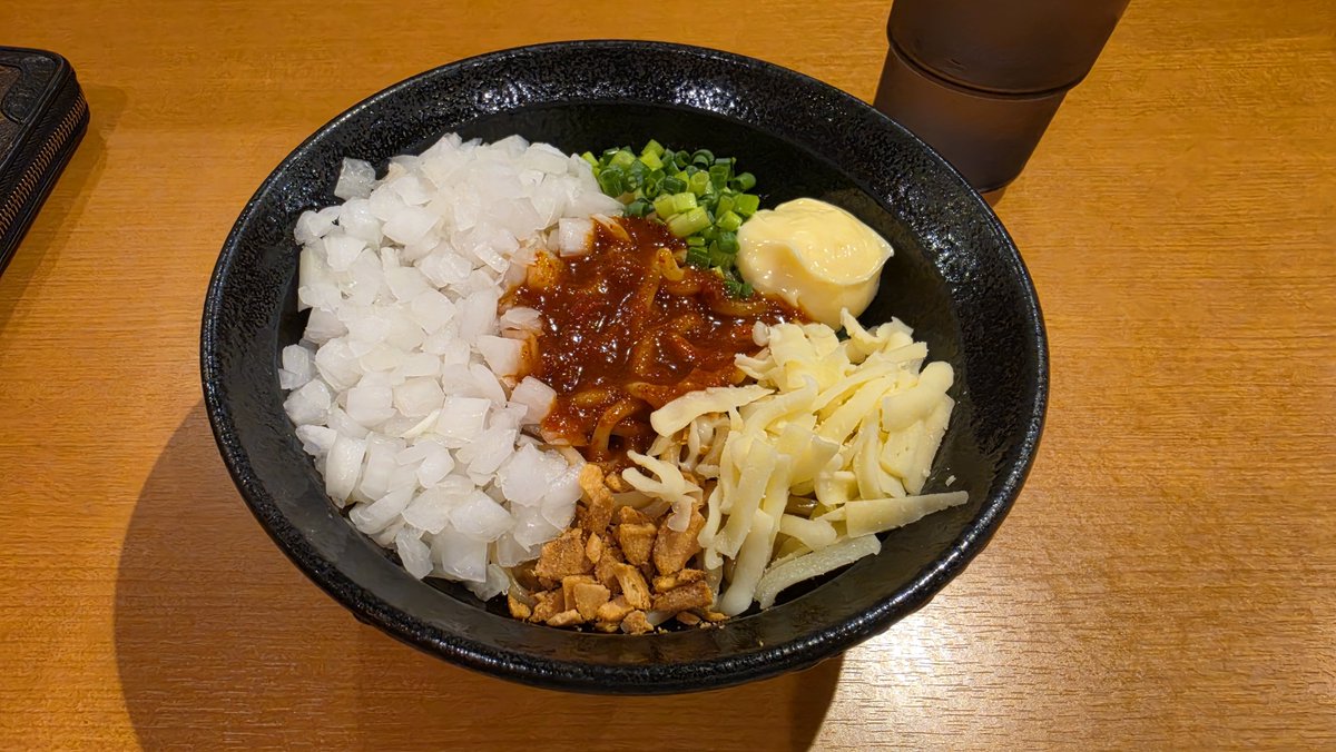 yutonxxx's tweet photo. 鈴の木
辛まぜそば https://t.co/oi7N7BTqa0