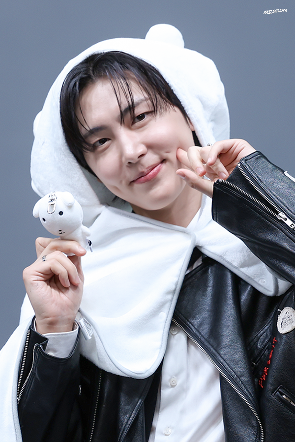 mildflow_89's tweet photo. 260213 💞

#SF9 #JAEYOON #에스에프나인 #재윤 #이재윤
#판타지로_가득찬_재윤의_여름
#JAEYOON_DAY https://t.co/Qzg0QxllI3