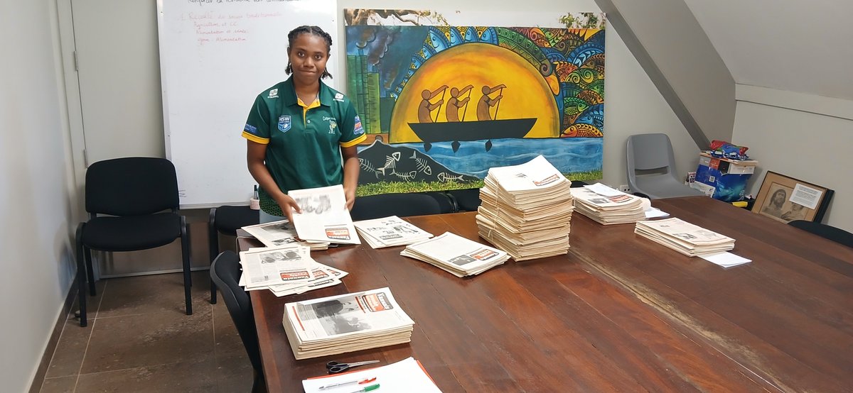 ToufauCaleb's tweet photo. Thank you April Monica, David - Central School for showing interest   on what the Library does. A week looks shorter to you though 🙂... I hope you'll find this as a career in your life. Tankyu tumas blo help lo Library. https://t.co/njMnNEIMM2