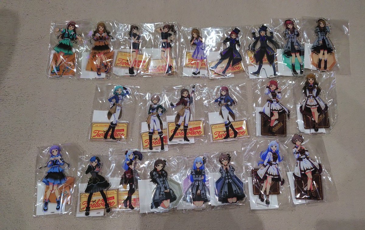 39p_1163m's tweet photo. 大量のアクスタが届いた✨️
下は妹のぶん https://t.co/YpJiXDWTSw
