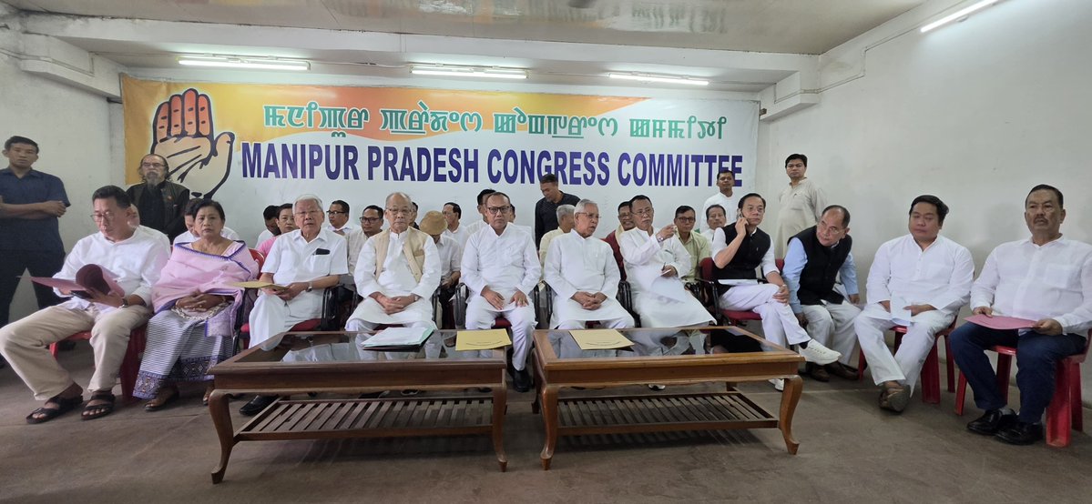 meghachandra_k's tweet photo. 9 August 1942 - “Quit India.”

A historic call that awakened a nation.

Today, the message remains powerful: India belongs to its people, and democracy belongs to the people.

Let us always stand up for the Constitution, democracy and justice.

@kharge @RahulGandhi
@priyankagandhi @kcvenugopalmp
@saptagiriulaka @christilak

#QuitIndiaMovement #AugustKranti #JaiHind 🇮🇳