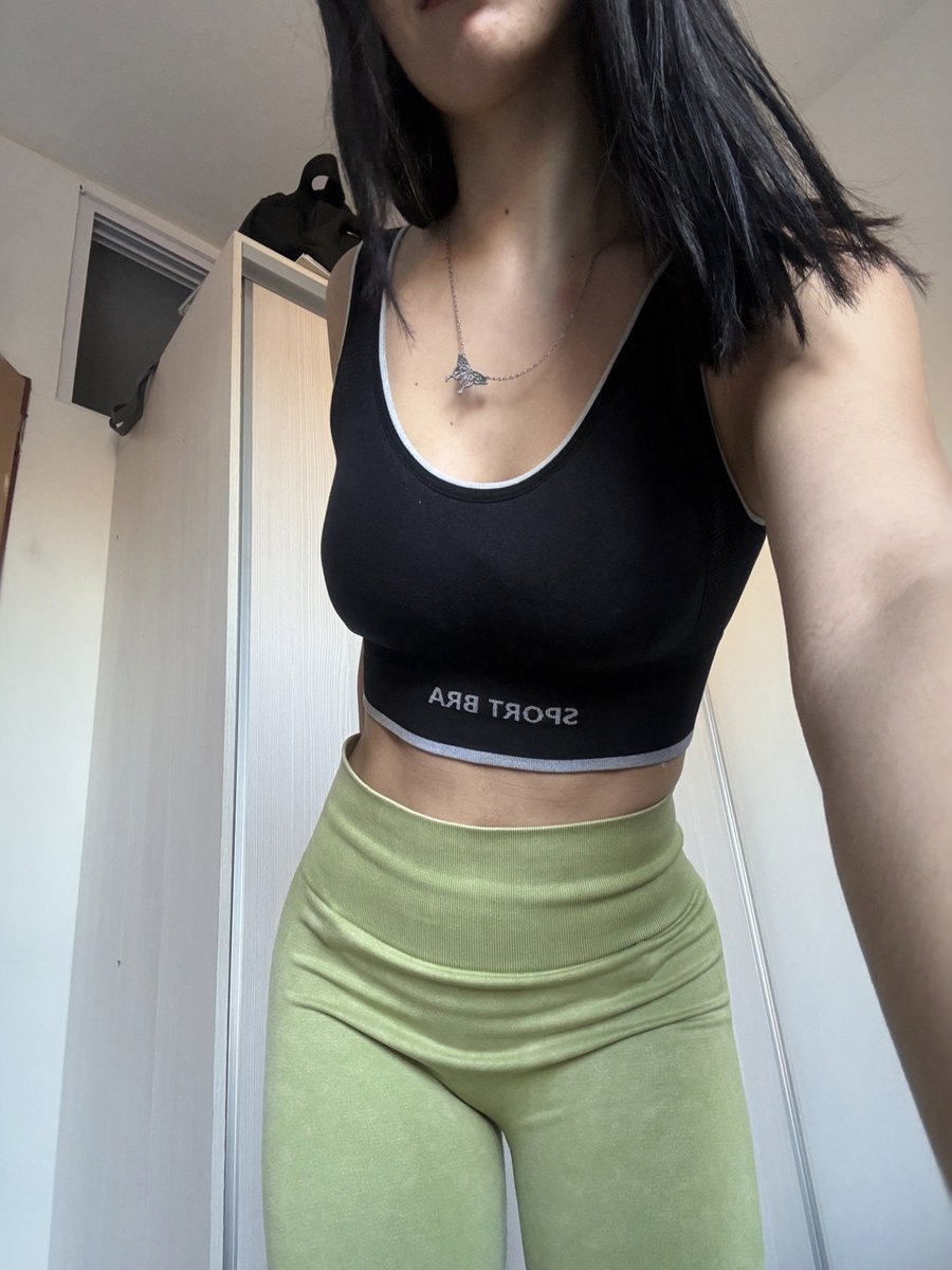 frostdarli38ln's tweet photo. effortless vibes only ✨ https://t.co/tVHcv1lf5m