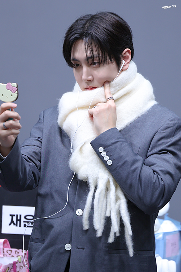 mildflow_89's tweet photo. 260213 

#SF9 #JAEYOON #에스에프나인 #재윤 #이재윤
#판타지로_가득찬_재윤의_여름
#JAEYOON_DAY https://t.co/k6JWZQhe6t