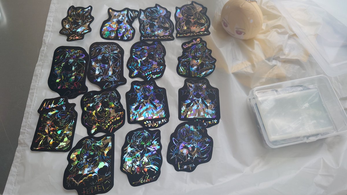 satsuk140_'s tweet photo. グラブル グラフェスEx ホログラム線画ステッカーの交換募集
出:シス、ニーア、ナルメア、オロロジャイア（男）、ワムデュス、フェディエル、マコラ、ヴァジラ、
アルベール、ノア、エウロペ
求:アグロヴァル
大阪現地におります。上限まで買ったのですが1枚も出ず交換をして下さる方を探しております https://t.co/6bqaG9Y5Lw