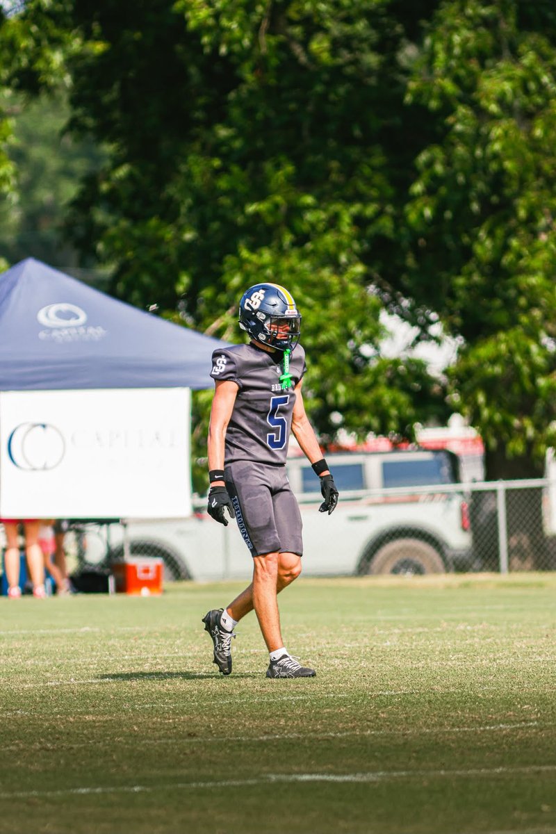 RiRiBianchini's tweet photo. Great day Friday going 2-0‼️against Canton Academy and Manchester 
Offensive stats against Canton-
1 Reception ⭐️
1 Touchdown ⭐️
@CoachMoondawg @StJoeBruinsFB @STJOEBRUINS @247recruiting @Rivals https://t.co/ynhcvb19Q1