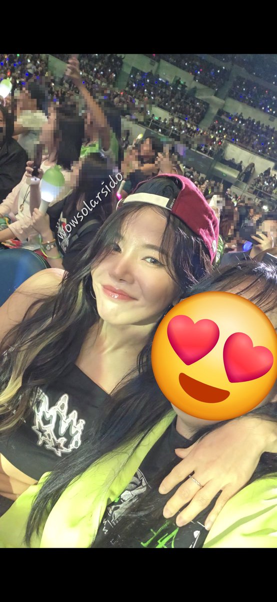 WowSolarsido's tweet photo. Sobrang pretty ni Solar myghad 🥹
kaya pala di ako nanalo sa group photo kasi may solo pic ako w/ my queen #4WARDinManila https://t.co/UPJog5yBw9