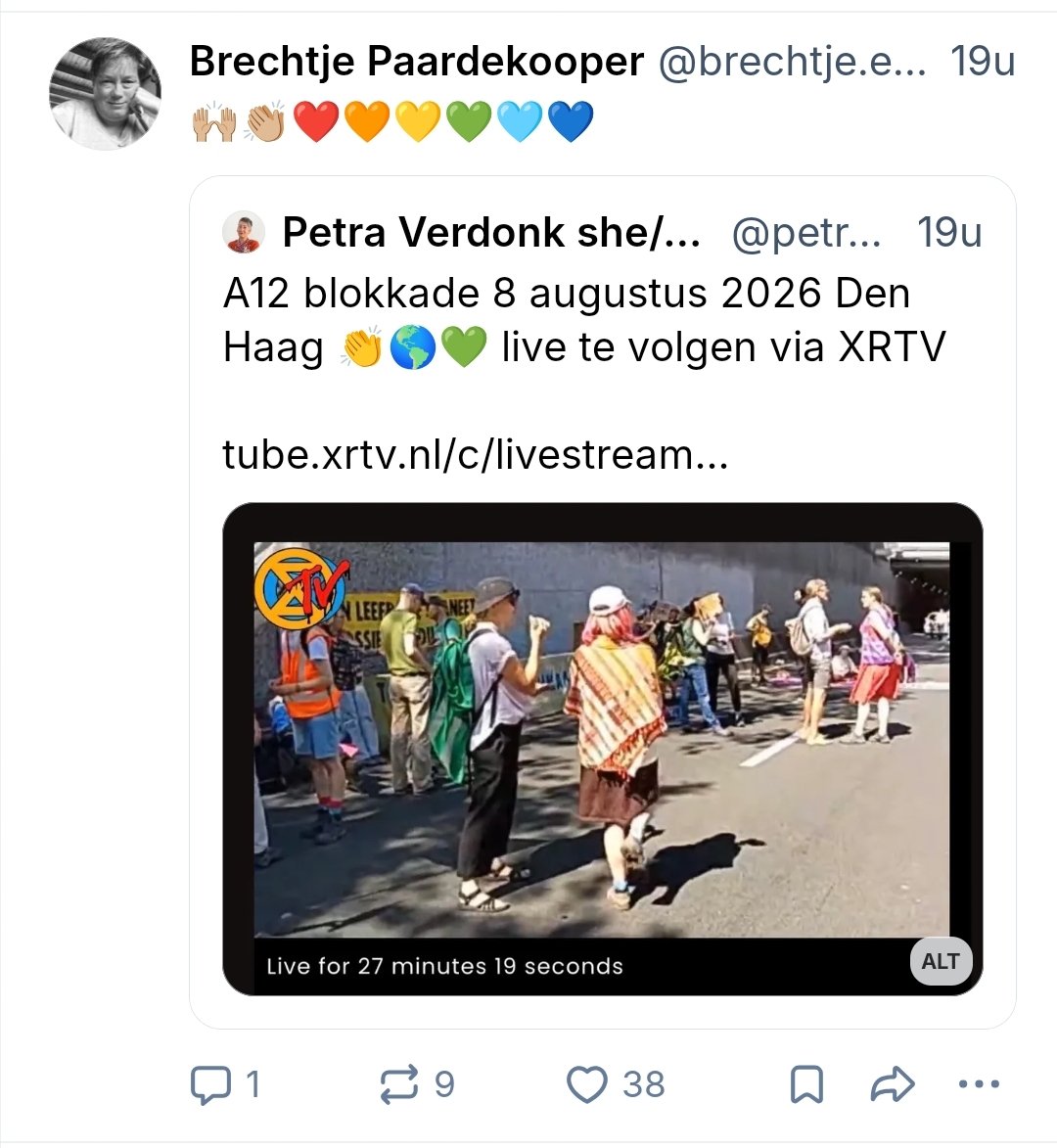 Flick1_'s tweet photo. Brechtje kan in ieder geval niet tegen de waarheid!

Brechtje is een antifa terrorist, al meer dan 20 lid van GroenLinks, gaza lover en dus een Joden haatster en boerenhaatster werkzaam bij het ministerie van Buitenlandse zaken volgens LinkedIn. 

We hadden natuurlijk ook nooit verwacht dat jij achter de A12 bezetting van XR zou staan, Brechtje

Je kunt me wel blokkeren, Brechtje: we zien toch wel welke hatelijke onzin je allemaal schrijft!
