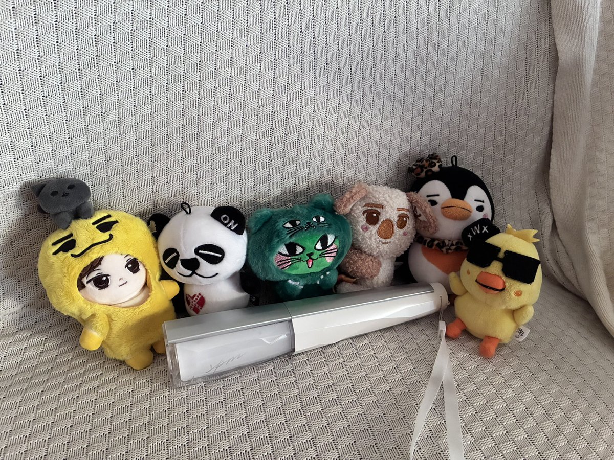 ZooPMTravels's tweet photo. Sometimes out ZooPM can’t travel but they are indeed ready, ready, ready for take off!!
#ZooPMtravels #ZooPM #Pankay #KoalaKhun #Okcat #Piyoung #Penpen #Channana #2PM_THE_RETURN #THE_RETURN_in_INCHEON https://t.co/U6DEBodphL
