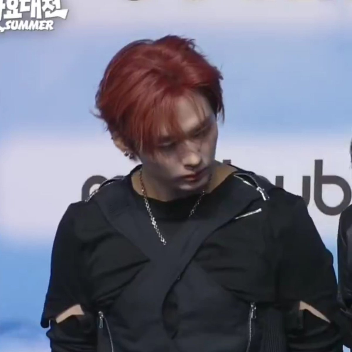 meepknow's tweet photo. they finally got him a bra ❤️ https://t.co/rGnSLLzU3E