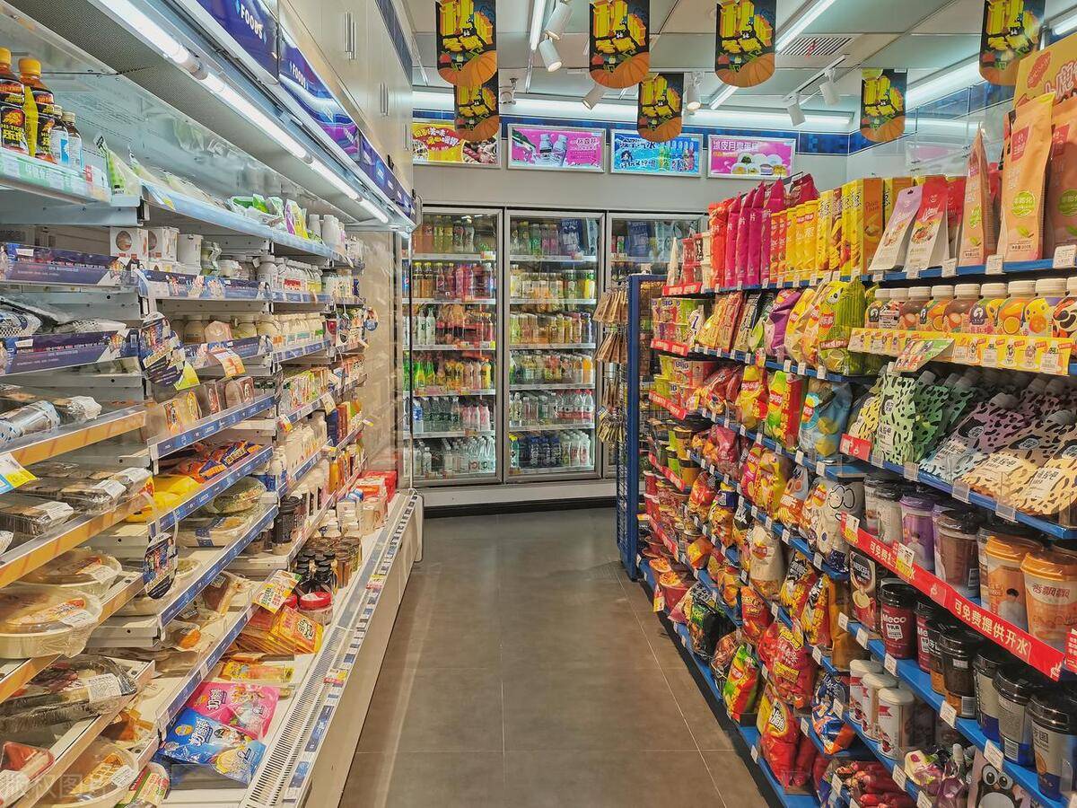 rouziek's tweet photo. Fresh restock at our neighborhood corner store! Grab icy cold drinks, quick snacks and daily essentials before they’re gone – open till 10PM tonight! https://t.co/iJgN02sRer