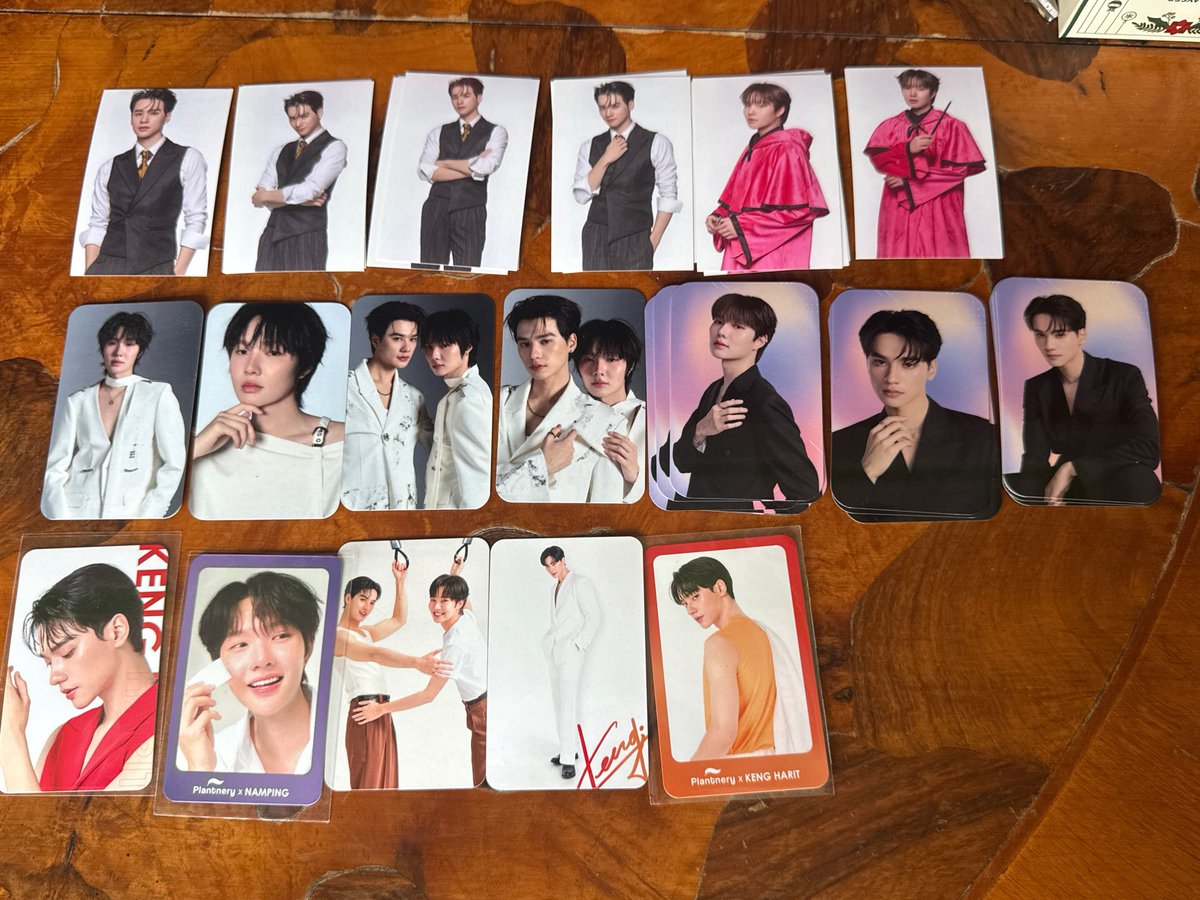 JKL97ML2's tweet photo. WTS พร้อมส่ง 
เก่งน้ำปิง

แถว 1 - ใบละ 100 บาท
แถว 2 - ใบละ 80 บาท
แถว 3 - ใบละ 50 บาท

💌 ค่าส่ง 40 ฿

#ตลาดนัดดมด #ตลาดนัดดูมันดิ #KengNamping #เก่งน้ำปิง  #ตลาดนัดdmd #ตลาดนัดเก่งน้ำปิง https://t.co/jBnm8La5wp