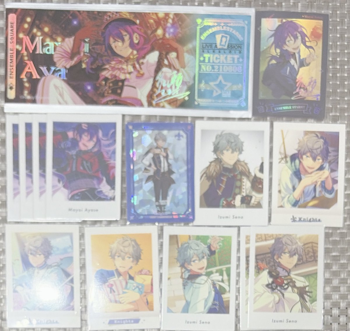 Chipi_210's tweet photo. あんスタ 譲渡 買取 交換 ぱしゃっつ 周年 ポロライド 中国

譲：マヨイ 泉

求：
マヨイ ¥1500+送料
泉 ¥2300+送料

1部バラ可、バラの場合定価
キャラまとめてかつ他キャラ含む場合値下げ可
交換は固定なずな(比率違い◎) https://t.co/PbN8vAI7RN