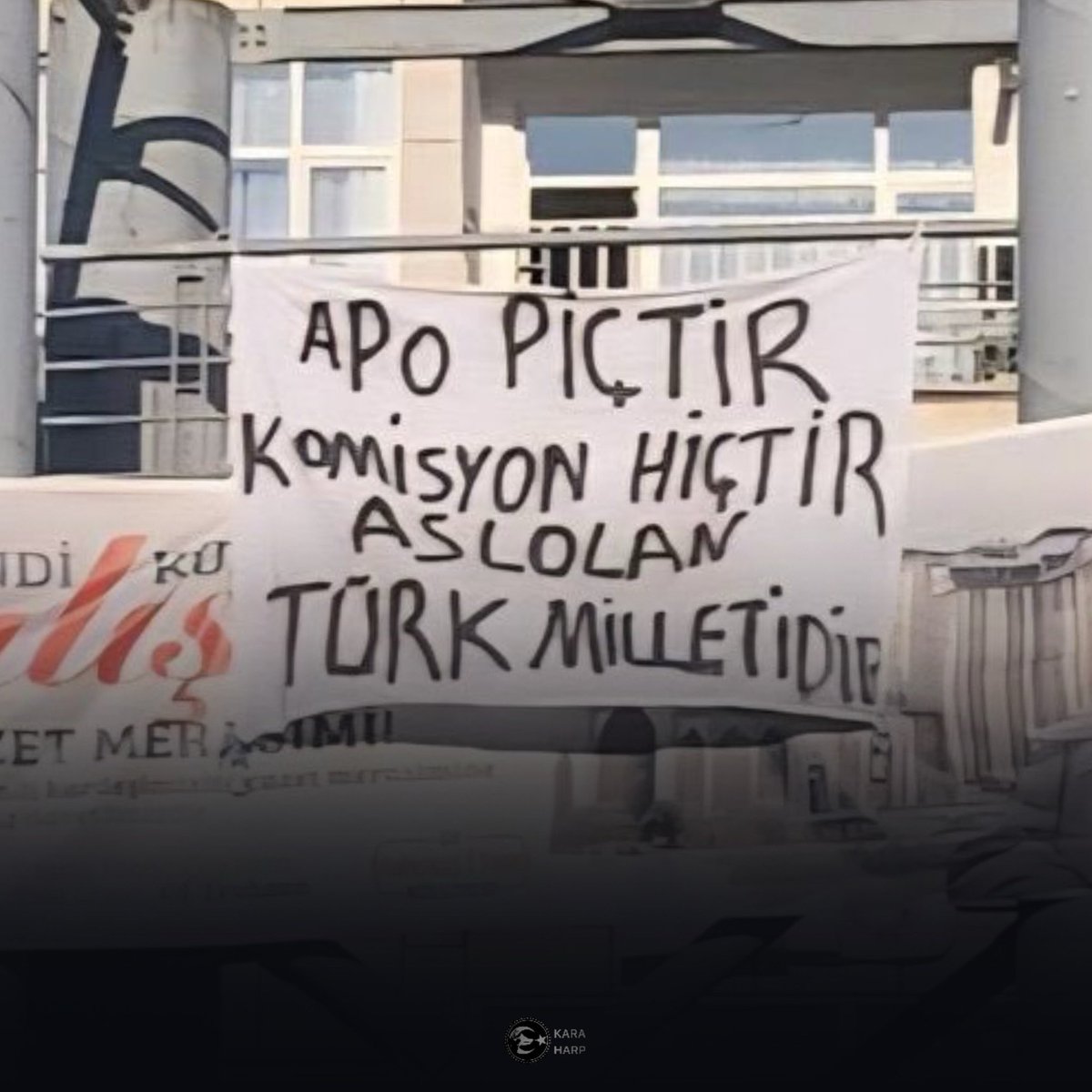 YasinSahn00's tweet photo. Türk; üstte gök çökmedikçe, altta yer delinmedikçe, senin ilini ve töreni kim bozabilir “Türük budun ertin ökün” (Türk milleti vazgeç, pişman ol.)

#pazar
#sallandık
Resmi Gazete'de
Yazıklar https://t.co/d5JNwrJJnF
