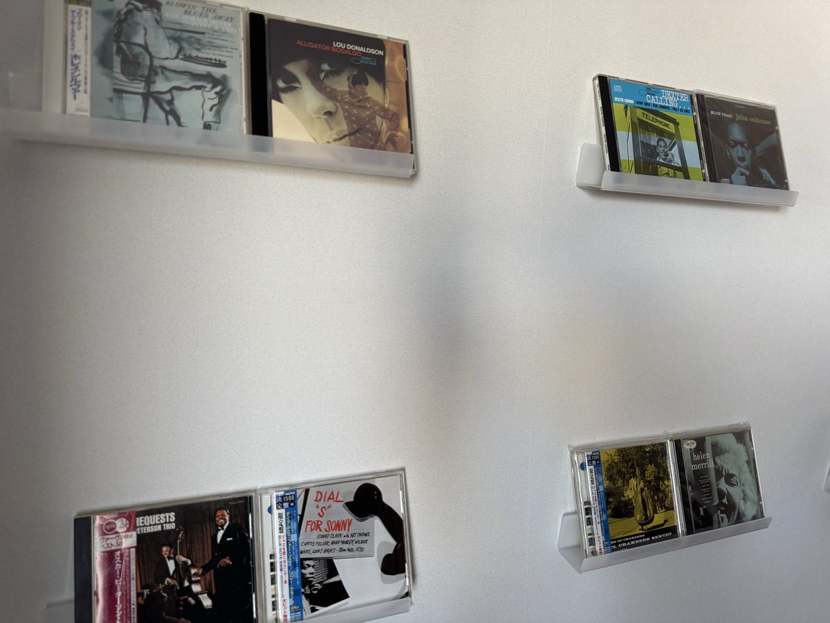 hamradio135's tweet photo. 今週末は、CD鑑賞！
#JAZZ
#CD https://t.co/F84UqO4ZsI