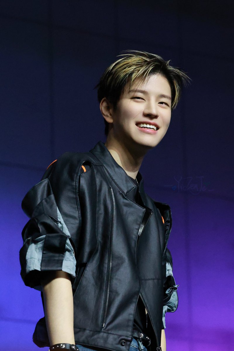 YirZenJe's tweet photo. 260809 SBS 가요대전

멍…/ᐠ .⸝⸝⸝. ྀིﾏ

#Seungmin #StrayKids
#승민 #スンミン #스트레이키즈 #スキズ
#金昇玟 https://t.co/trTz8N2532