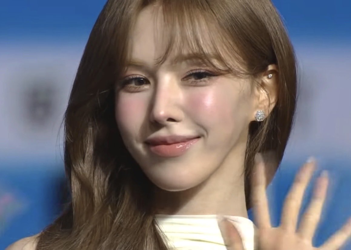wenderland__'s tweet photo. น้องวานสวยมาก ㅠㅠㅠ ㅠㅠㅠ https://t.co/7fWOcIEjMk