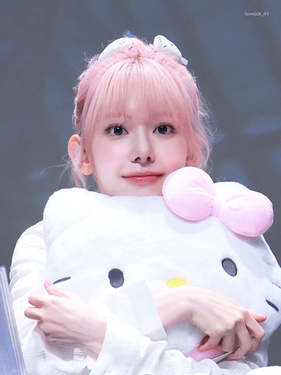 lovejsk_41's tweet photo. 260705 WM Fansign🌸

#사쿠라 #SAKURA #宮脇咲良
#르세라핌 #LE_SSERAFIM #ックラ https://t.co/UmHgWkckKf