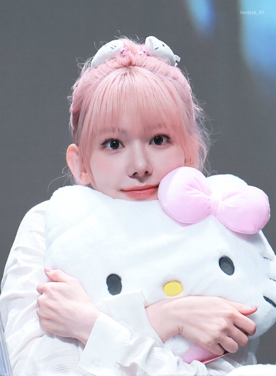 lovejsk_41's tweet photo. 260705 WM Fansign🌸

#사쿠라 #SAKURA #宮脇咲良
#르세라핌 #LE_SSERAFIM #ックラ https://t.co/UmHgWkckKf