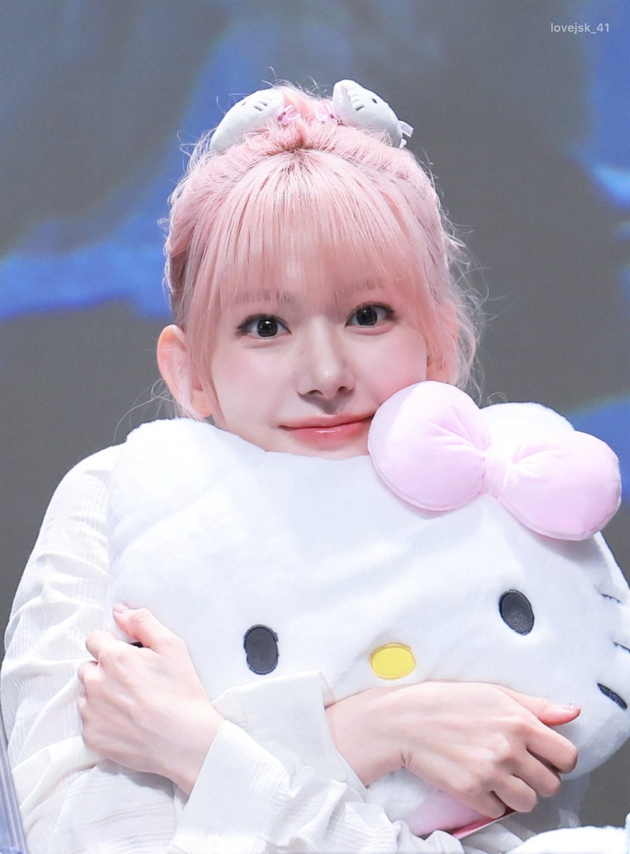 lovejsk_41's tweet photo. 260705 WM Fansign🌸

#사쿠라 #SAKURA #宮脇咲良
#르세라핌 #LE_SSERAFIM #ックラ https://t.co/UmHgWkckKf