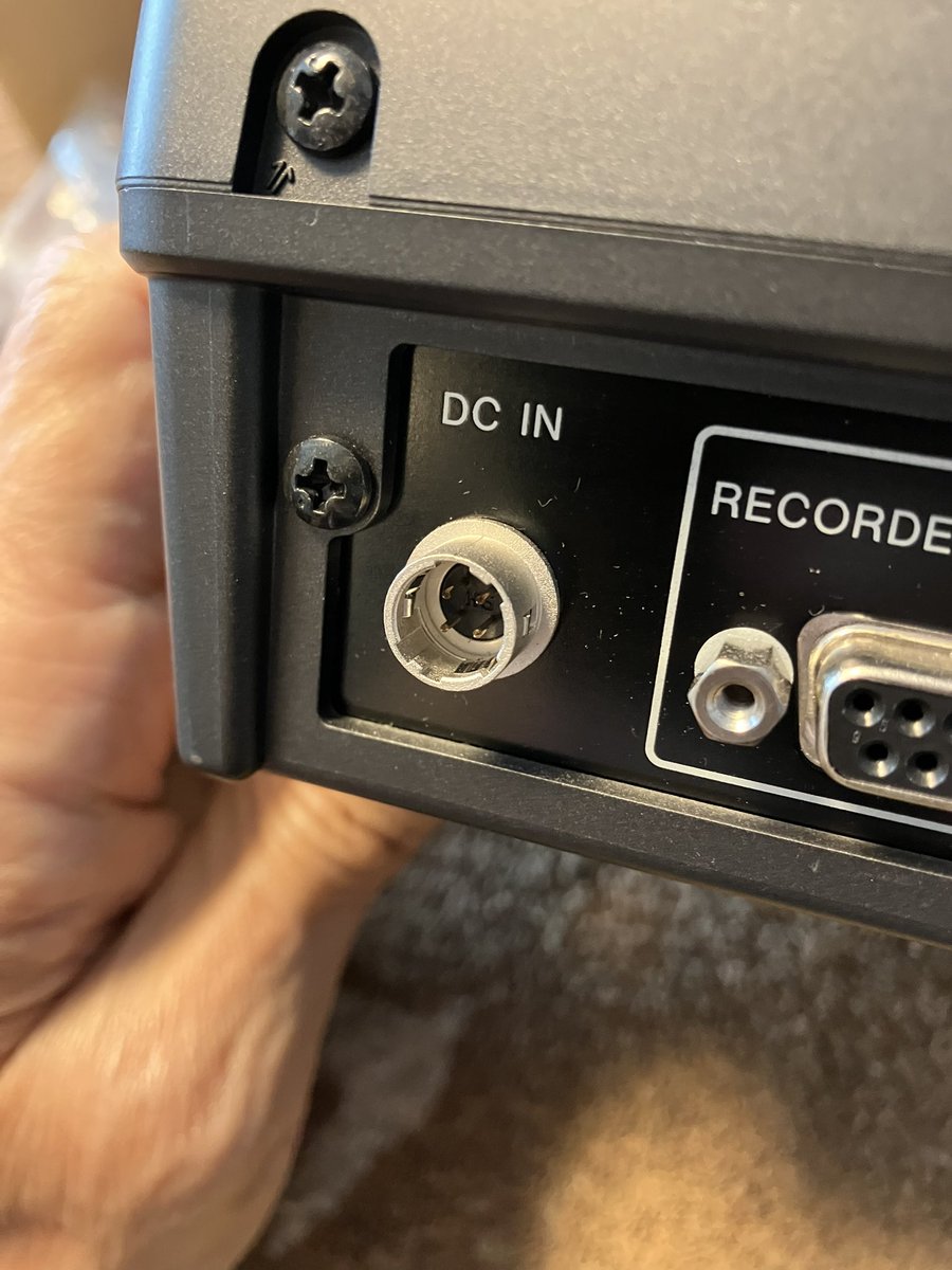 ソニーのエディティングコントローラーRM-280というVTR編集機。純正AC