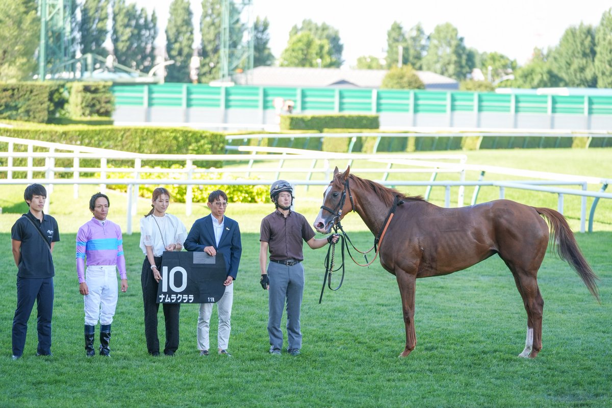Jordan_Jorvon's tweet photo. 2026/08/09
札幌競馬11R UHB賞
🏆ナムラクララ × 浜中俊騎手

外強襲のルシードを振り切り、昨年7月以来約1年振りの勝利🏅姉ナムラクレアに続く今後の活躍に期待です︎︎👍

#札幌競馬 
#UHB賞
#ナムラクララ 
#浜中俊 騎手 https://t.co/W9wzjryMiV