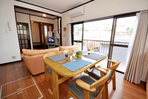 trf_jp's tweet photo. ヴィラサランダ
★全室個室のシェアハウス★静かな街★小田急線読売ランド前駅から徒歩10分★共有部分、個室共に多くの設備あり
賃料　45,000円（共益費込み）
お問合せ→ https://t.co/iZTTylMDpu
#シェアハウス #個室 #静かな街 #小田急線 #読売ランド前駅
https://t.co/FBsud8HfQ4 https://t.co/uRUslolPDQ