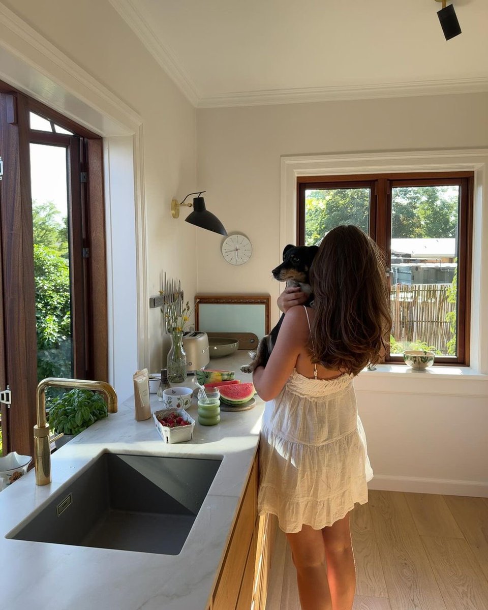 nyliava's tweet photo. spending my weekend here https://t.co/g48M8WOM54