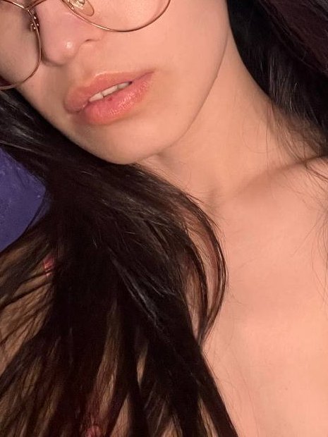 Angelh62197's tweet photo. Wanna rate my titties<<🍒>>  dm open for sexting or facetime      
msg me here⬇ 
https://t.co/5Ficn3ffAy https://t.co/gGRvHDW1sx