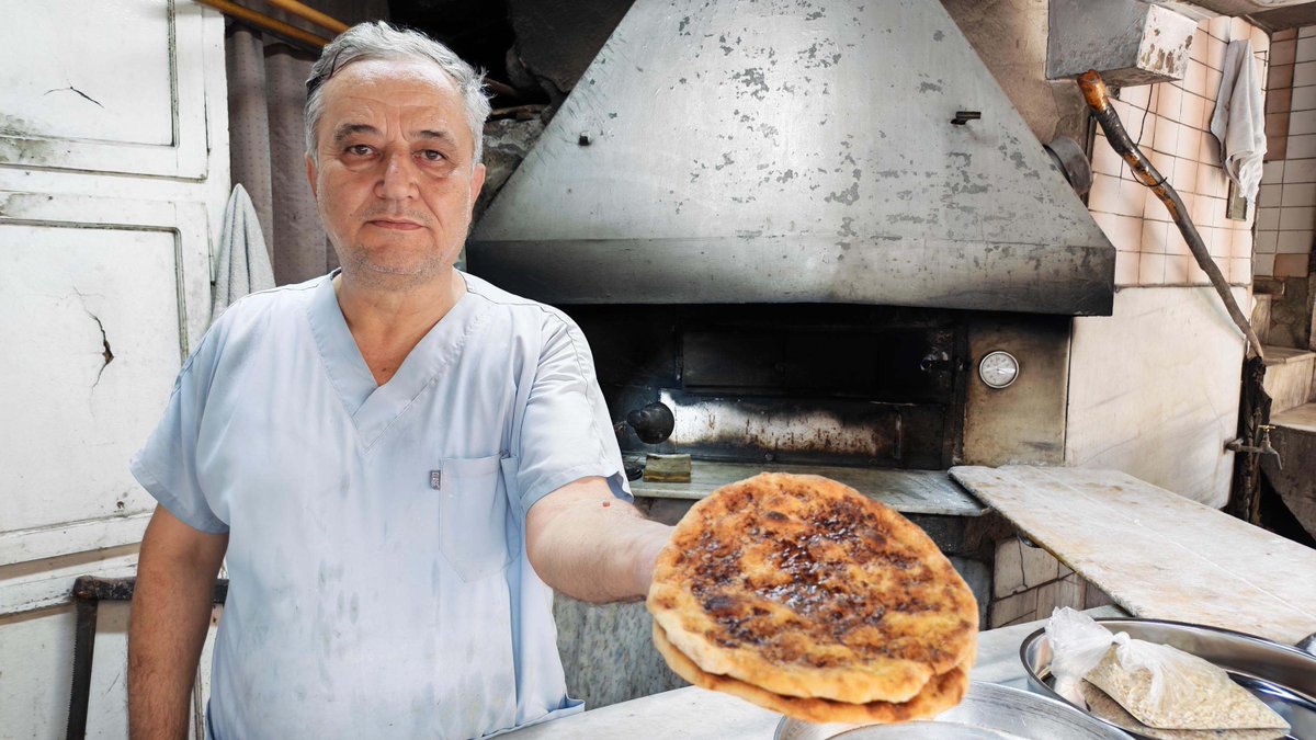 dhainternet's tweet photo. 📌 Manisa'nın 107 yıllık lezzeti, dördüncü kuşakla geleceğe taşınıyor

📎 https://t.co/dPKbNfPn47 https://t.co/6WccXU3INo