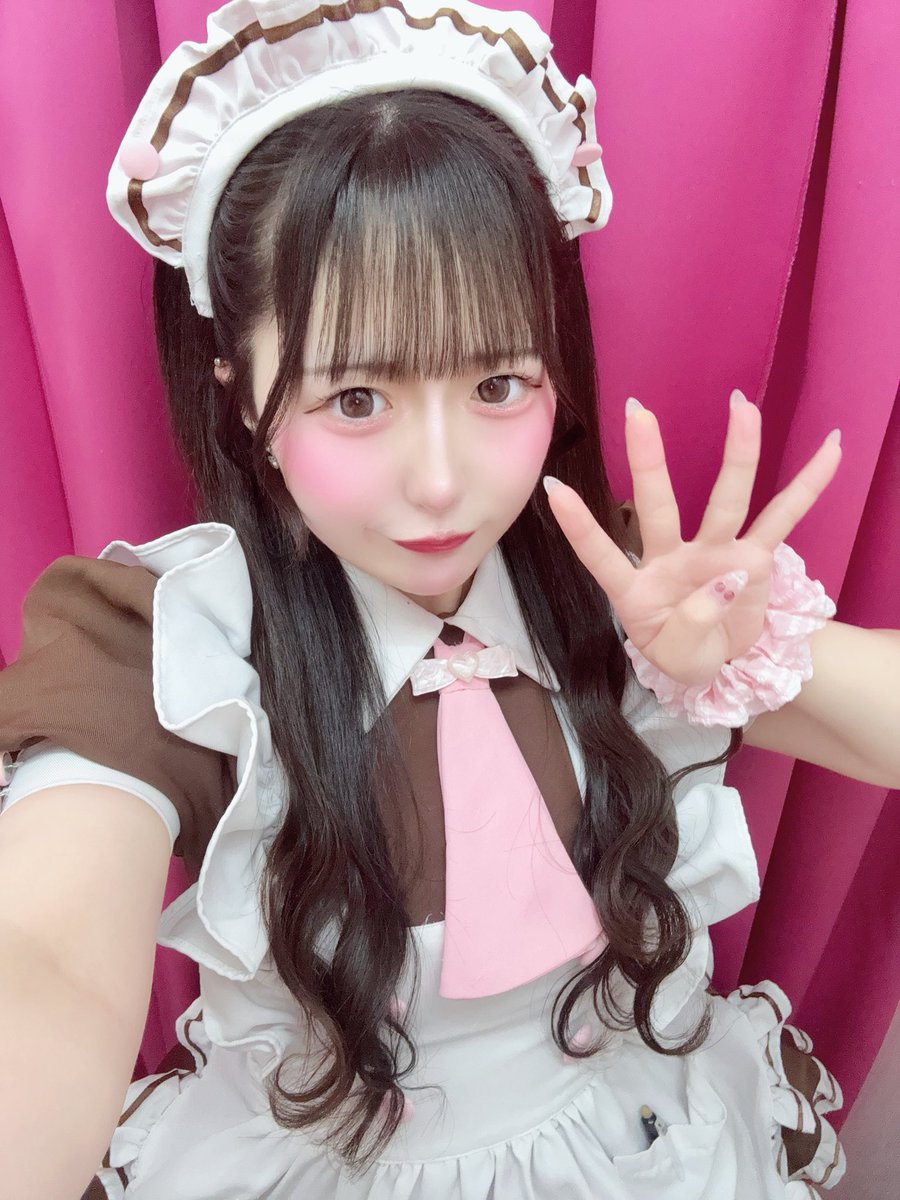 maid_chapi's tweet photo. 4周年を迎えました♡5年目もよろしくお願いしますT ˙̫ T♡ https://t.co/jCdGXDJiG1