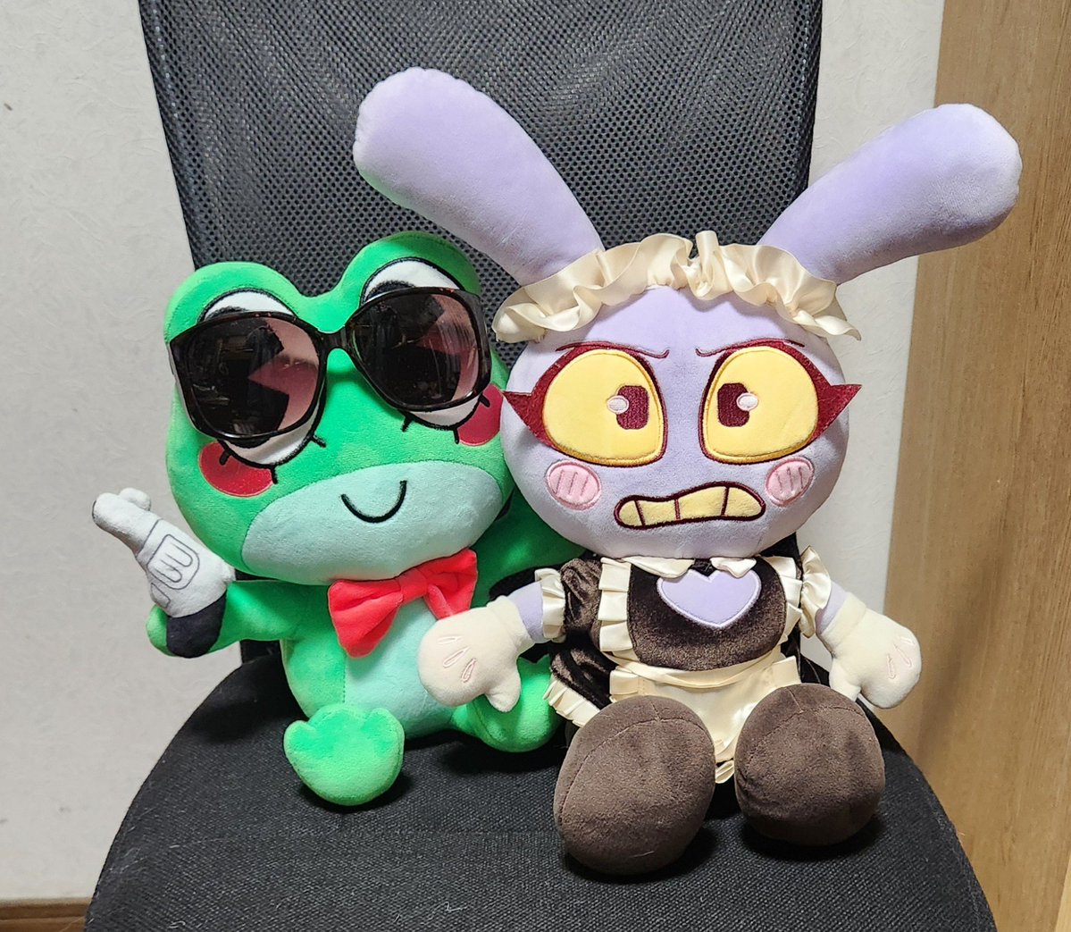 nishiko3512's tweet photo. メイドジャックスの専属ボディーガードとして数々のセクハラからジャックスを守って欲しい✨
手始めにまず私が撃たれる。
#ribbitrabbit #Ribbit #Jax https://t.co/y96SVULCBg