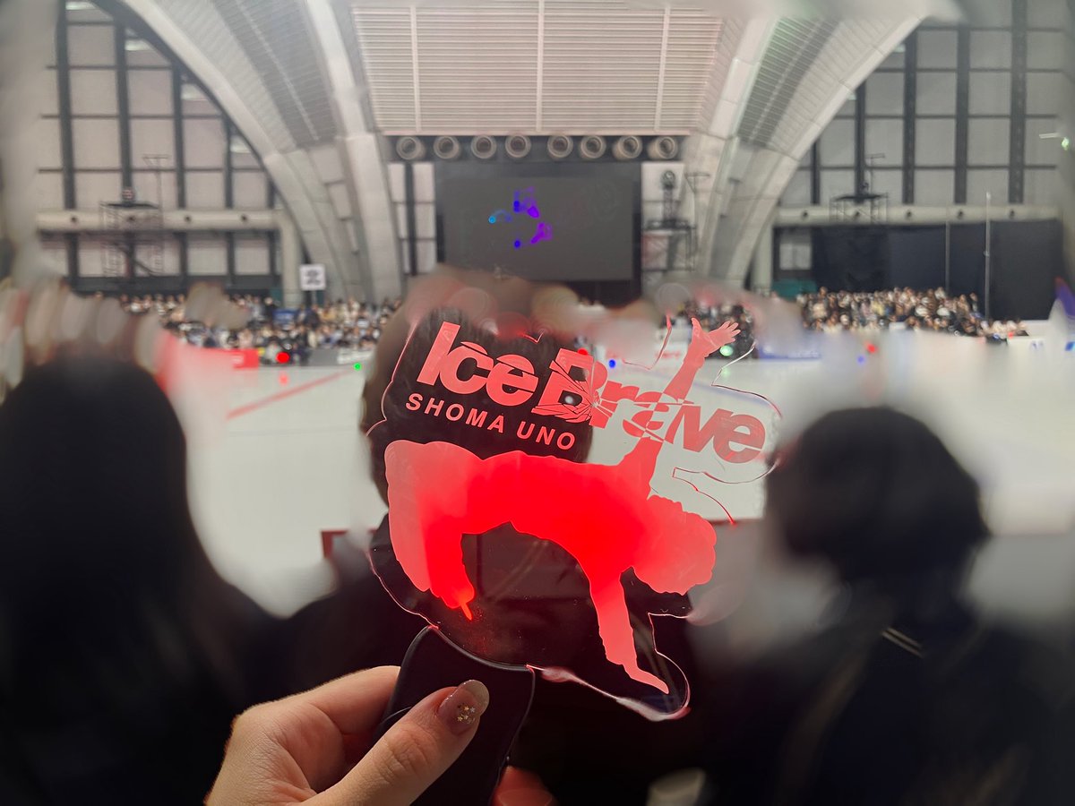 ranetyan's tweet photo. 初めてのアイスショー本当に素敵だった！
宇野昌磨くんの表現力も素晴らしかったし
本田真凜ちゃんが本当に美しくて女神様だった
輝きすぎ
絶対また行きたい　他のメンバーの方々も素敵だったから名前も覚えたい
初めてで勢いで1人参戦してしまったので、今度は色々知って行きたい！
#アイスブレイブ https://t.co/sqYX60DpWF
