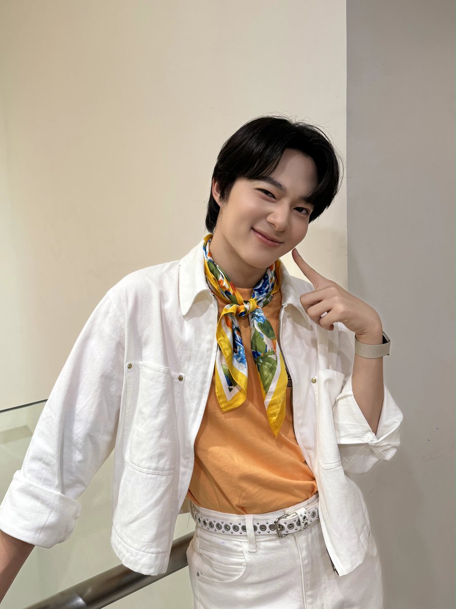 DomundiTV's tweet photo. พบกับ “นุนิว” @CwrNew ได้ใน MERCI x NUNEW EXCLUSIVE LIVE ✨

รับชม Live ได้ทาง
🔗 : https://t.co/UpLdPM6iIw

#MercixNunewExclusiveLive https://t.co/5w42AA3r6h