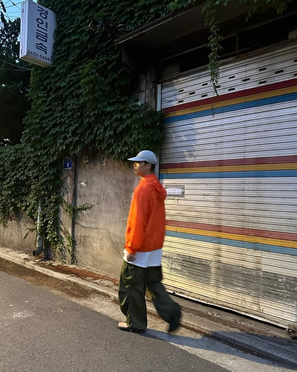Baliy33's tweet photo. 빨리 가을 주세요 https://t.co/QiQzFWDqew