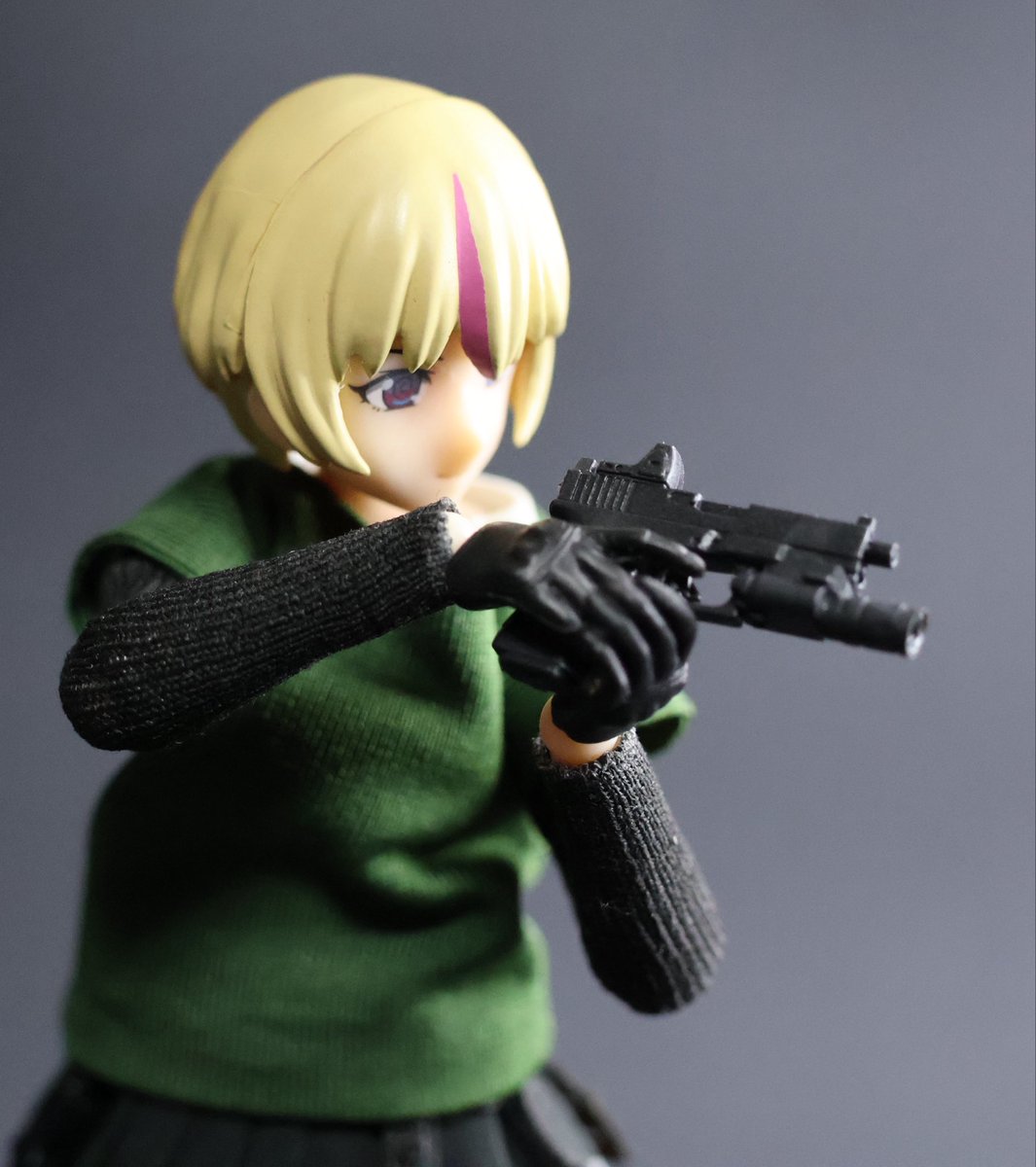 ShiroSnowhite's tweet photo. #リトルアーモリーを装備
久しぶりのニューギア https://t.co/rfhEhzjD4I
