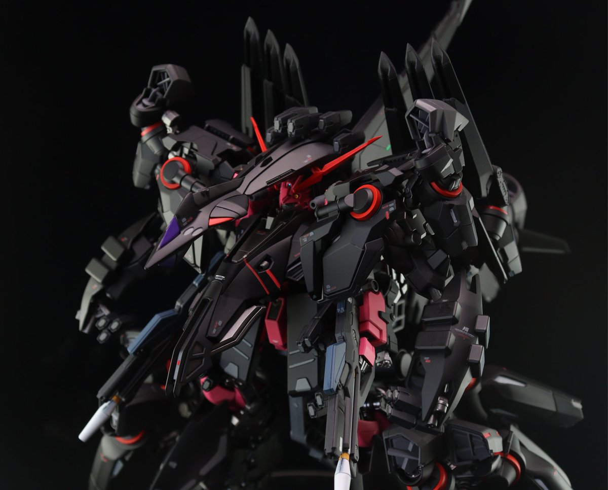 takamangp's tweet photo. HG 1/144アリュゼウス改めて
　ブラック・アリュゼウス
完成しました✨
ナデシコのブラックサレナの
カラーリングで仕上げました‼️🖌️
#ガンプラ
#ガンプラ好きと繋がりたい

↓につづく https://t.co/enPfEWe9u5