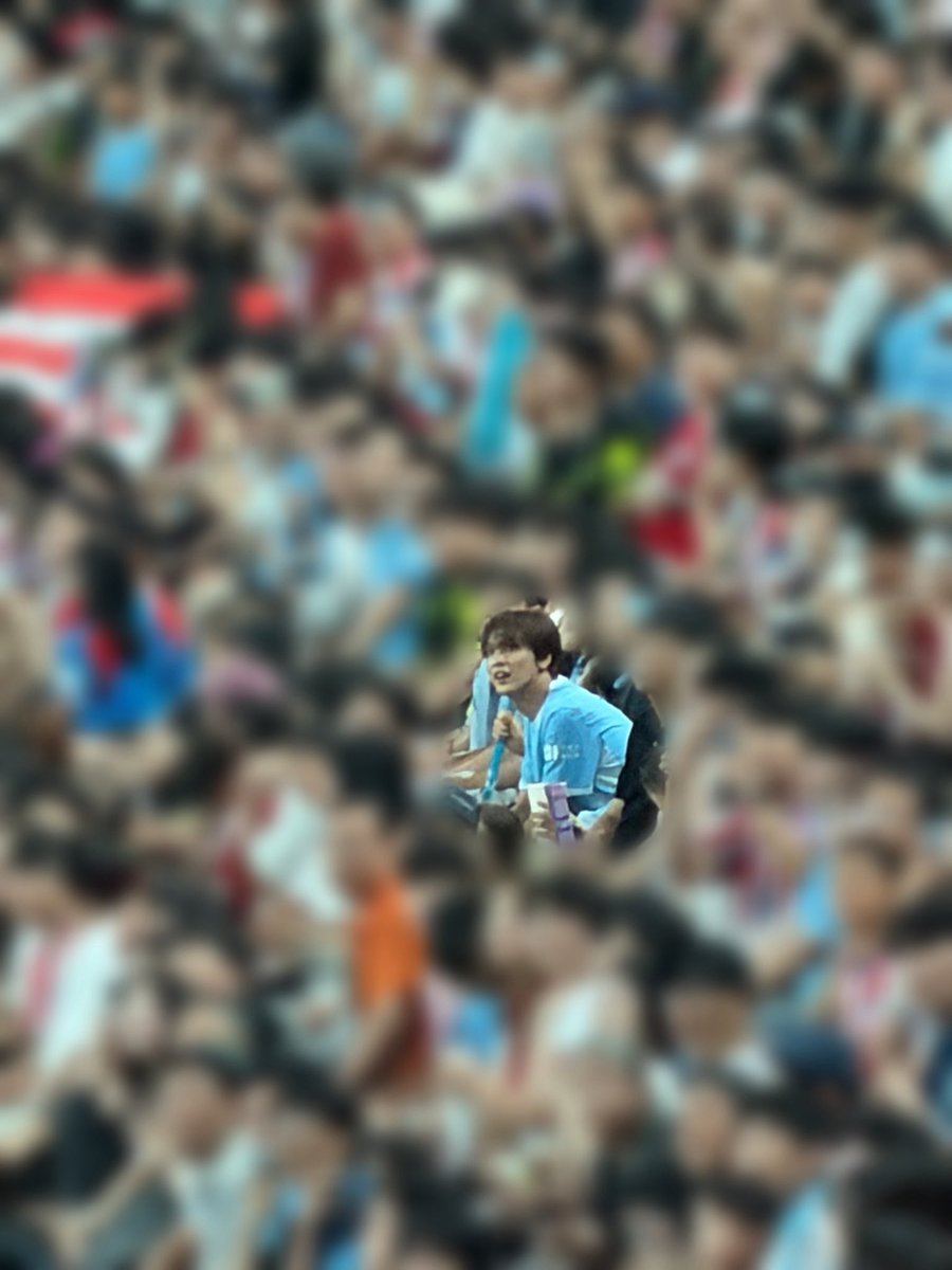 60xis's tweet photo. 축구 열심히 보는 동혁이 ^^
사랑하는 트친님이 보내주셨어요
재현이랑 같이 간 거 같음 #해찬 https://t.co/noyMQBZ9cs