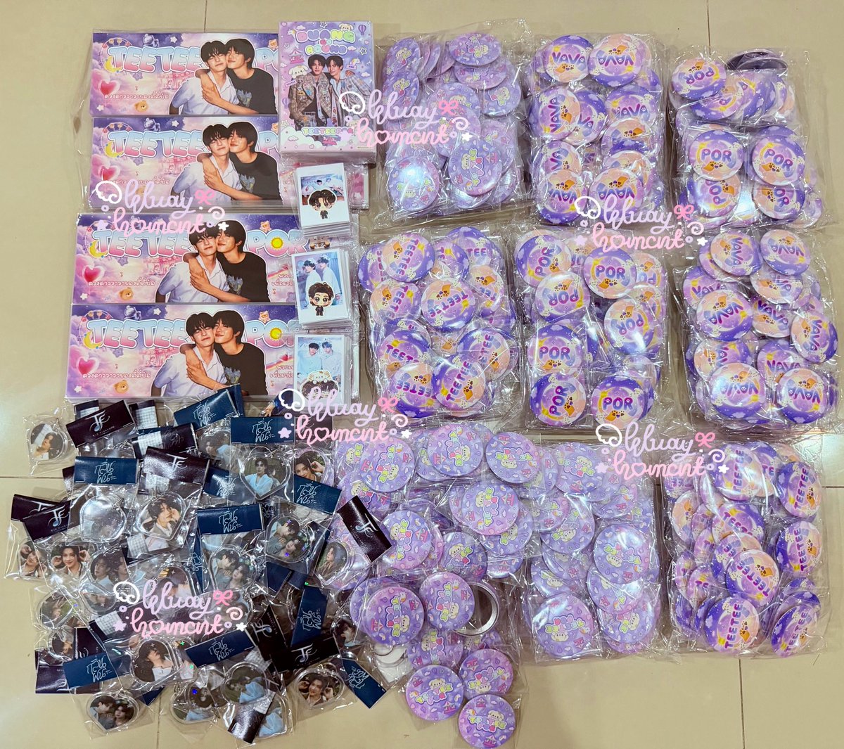 Kluayhomcnt's tweet photo. Give away พร้อมแล้วววว 😍😘💜🩵✨⭐️
คอนด้วงเจอกันทั้งสองวันเลย 15-16 🤲🏻

รวมๆแล้ว 600-700 ชิ้น มารับกันเยอะๆนะค่าบมัม

**เค้ามีพวงกุญแจกลิ่นฝนติดไปด้วยน๊า เผื่อพี่วาวาคนไหนที่เป็นติดฝนด้วย อยากได้ทักเค้าได้เลยค่าบ 🥰🤩(เค้าเอาไปแจกด้วยจะเป็นไรมั้ยค่าบ)

#DuangGoRoundConcert
#เจอด้วงที่อิมแพคนะเธอ