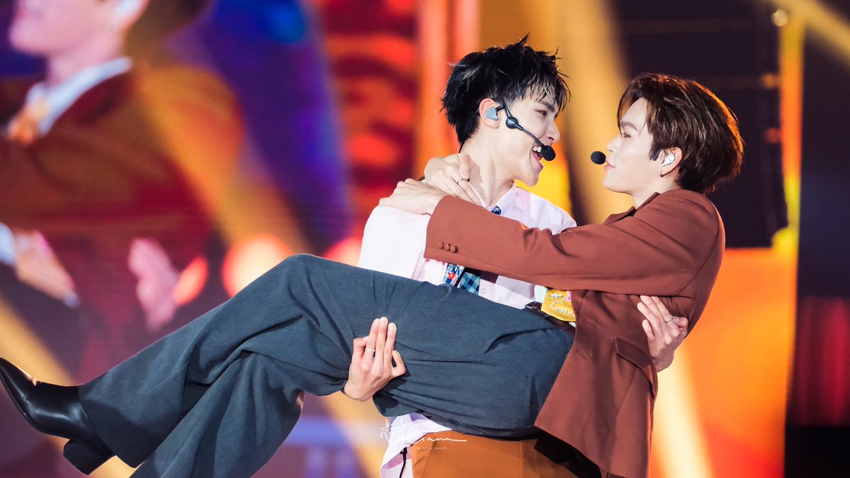 cassieyan_leung's tweet photo. 🥹❤️

JUNIORMARK ALWAYS SUNNYMOON  

˖  ݁𖥔.☁︎.𖥔 ݁ ˖
#JuniorMarkConcertD3
@Markjrtn ; #Markjrtn 
@jnnrrs ; #junniorrs
#JuniorMark ; #จูเนียร์มาร์ค https://t.co/Qud9lZ1dUG