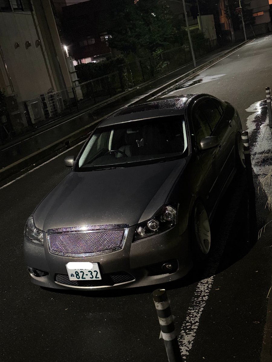 8232CHARAKING's tweet photo. バ先寄ったら雨降ってきた( ´･ω･`) https://t.co/i6CKdJ11vn