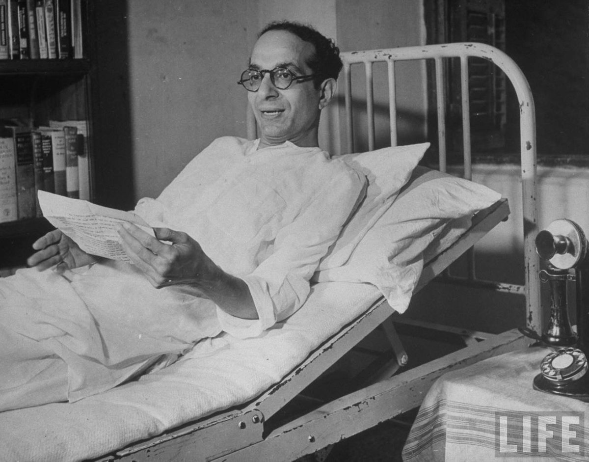 IndiaHistorypic's tweet photo. Yusuf Meherally , Socialist Leader And Freedom Fighter . In 1942 Yusuf Meherally Coined The Term 'Quit India' 

( Photo - @LIFE ) 

#AzaadiKiNishaniyan https://t.co/butBI63Cuy
