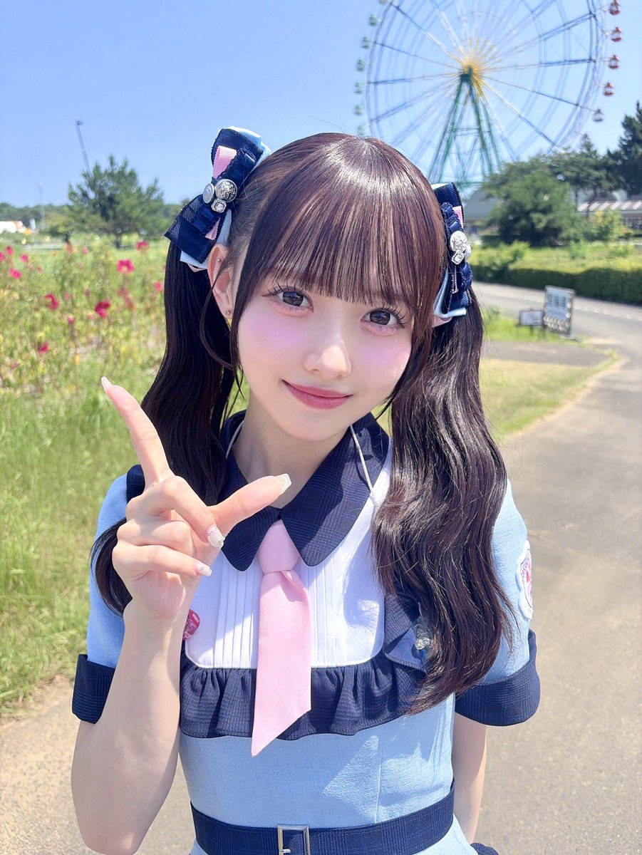 momonamatsumoto's tweet photo. #LuckyFes  GARDEN STAGEにて多くの方に見ていただけて嬉しかったです🎀
ありがとうございました!!

みんなとおめめあってタオルフリフリして夏フェス最高だね🌻たのしかったぁ!!
たかねこちゃんのこと好きになぁれ🪄✨

連続で会えてる方もいて特大感謝の気持ちでいっぱいだよ💕本当にありがとう！

撮影した分は  #ももなんにおくりもも ＆ #松本ももな つけてくれると見つけやすいです🙌🏻

ぽるすばんぐみさんも応援ありが🍑
#高嶺のなでしこ

夏ももな…すき…？