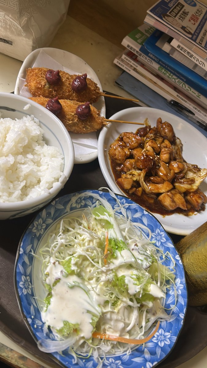 06___yua's tweet photo. 暖かい茶色の飯は美味い https://t.co/RgIzCabDCD