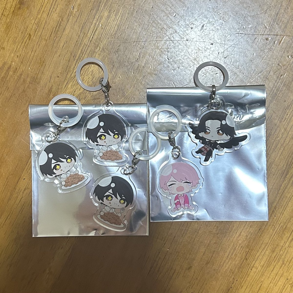 ae__orange's tweet photo. 5種だから5個買ったけど、3種類しか出なかった😭😭😭
よんもじとSFF欲しいよう😭😭😭 https://t.co/Uc0Knqjmmt