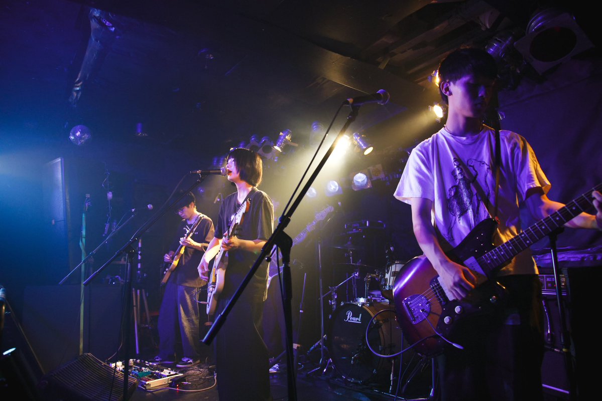 hiragino_band's tweet photo. 8.9(sun.)  
life is beautiful
@ 新宿Marble

𝙩𝙝𝙖𝙣𝙠 𝙮𝙤𝙪！

Photo by @jay_rock_camera https://t.co/YeqTT4mjXG