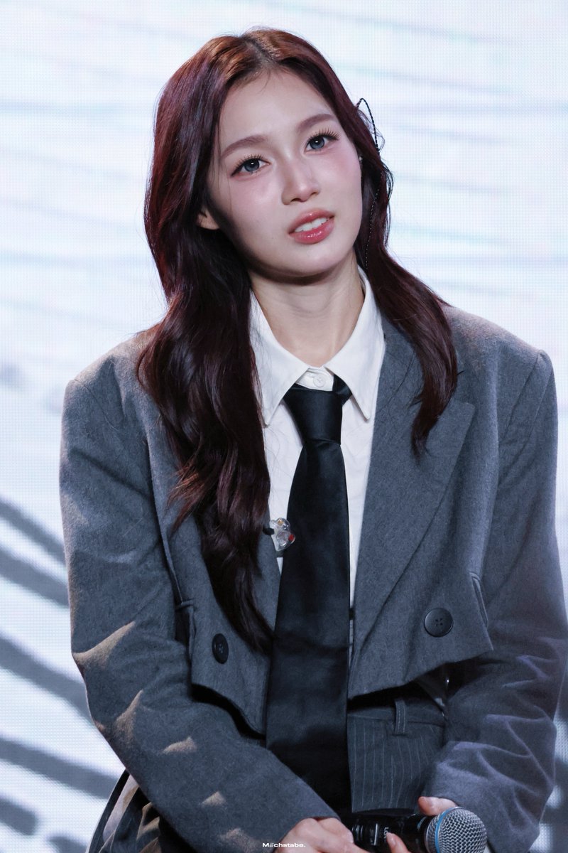 Miiiichstabe's tweet photo. 냐옹냐옹냐옹냐옹냐옹 https://t.co/NQbiNW0WwS