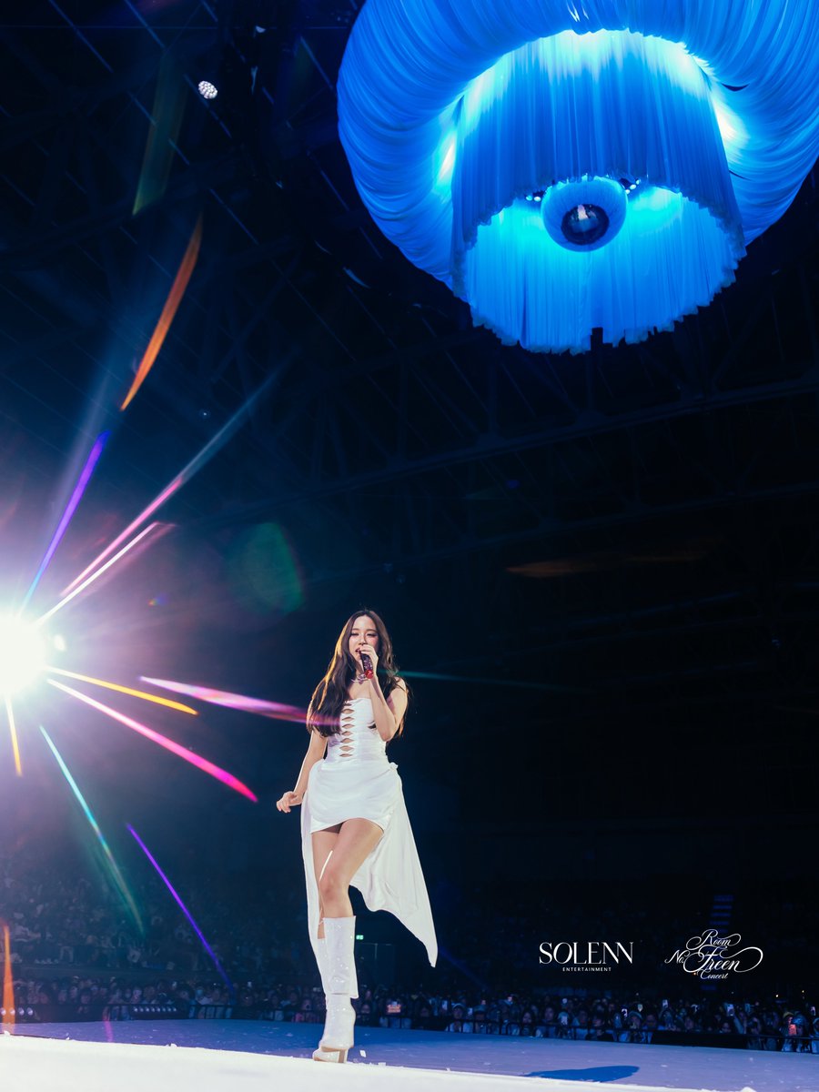 Solenn_Ent's tweet photo. Relive the magic of one unforgettable night🗝️💖 

Here are some of the highlights from Room No. Freen — from the first song to the final goodbye, every moment was one to remember ✨

#RoomNumberFreen
#InTheFreenRoom
#solennEntertainment #srchafreen‌ https://t.co/xqVSnZDpwn