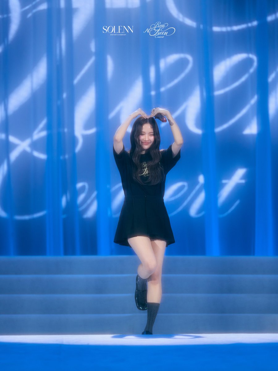 Solenn_Ent's tweet photo. Relive the magic of one unforgettable night🗝️💖 

Here are some of the highlights from Room No. Freen — from the first song to the final goodbye, every moment was one to remember ✨

#RoomNumberFreen
#InTheFreenRoom
#solennEntertainment #srchafreen‌ https://t.co/xqVSnZDpwn