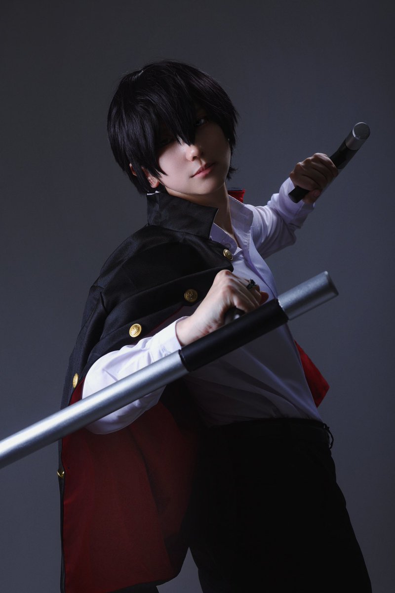 Meganecloud's tweet photo. コスプレ/家庭教師ヒットマンREBORN！
雲雀恭弥

咬み殺す
ぼくの理想を邪魔する全て壊して

📷@wren_wrench 
 #saru㌠🐒khr併せ https://t.co/OqKsiM7Aex