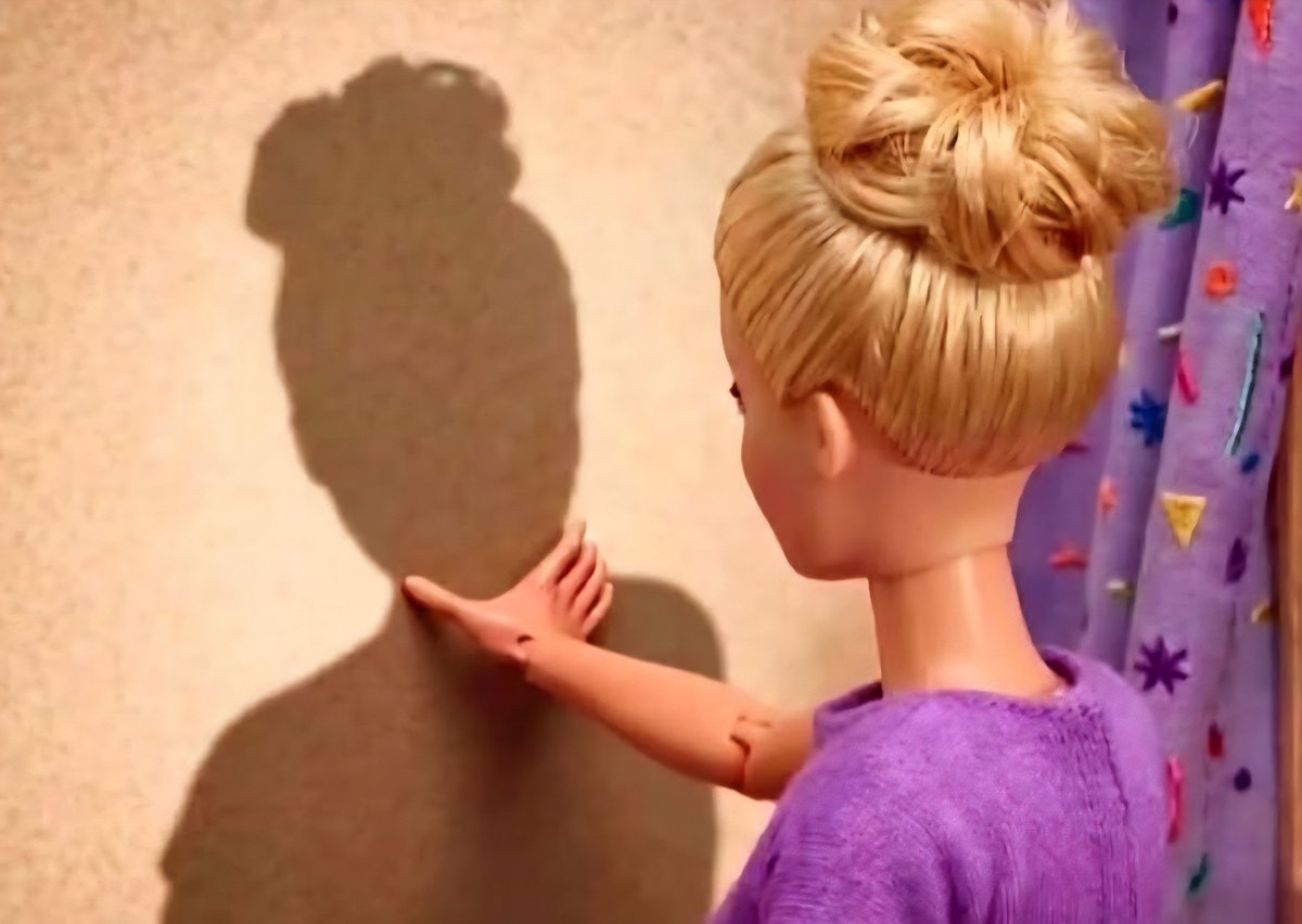 doc_zee7's tweet photo. Finally found out who's spending all my money: https://t.co/Pz0aWD1nXT